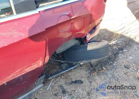 2022 Chrysler Voyager Lx из США, поврежденный, VIN 2C4RC1CG8NR103659